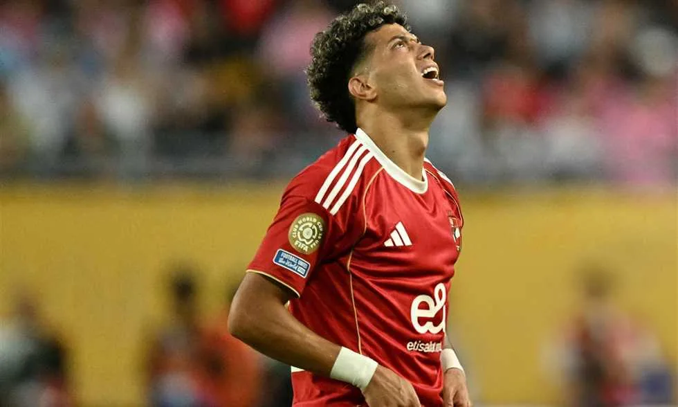 كأس العالم للأندية – زيزو يلعب أول مباراة مع الأهلي بعد بكاء إمام عاشور. كأس العالم للأندية – زيزو يلعب أول مباراة مع الأهلي بعد بكاء إمام عاشور.
