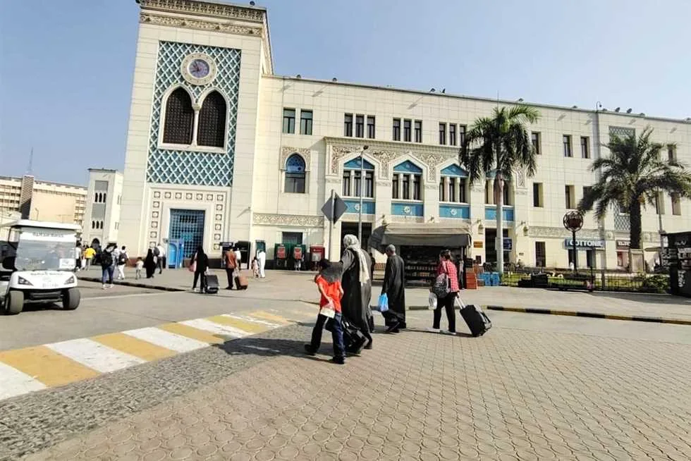 كامل الوزير يراقب سير العمل في مرافق النقل والمواصلات خلال اليوم الأول من عيد الأضحى