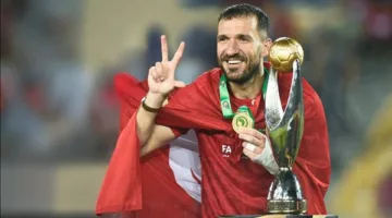 «كنا سنجدد له وعرضنا تجنيسه».. القيعي يكشف ملابسات مغادرة علي معلول الأهلي