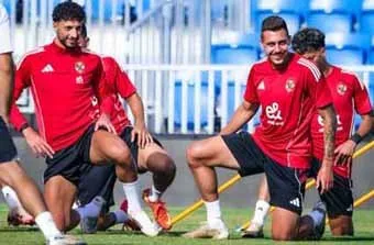 كواليس لقاء ريبيرو مع وسام أبو علي قبل مباراة إنتر ميامي في كأس العالم للأندية كواليس لقاء ريبيرو مع وسام أبو علي قبل مباراة إنتر ميامي في كأس العالم للأندية