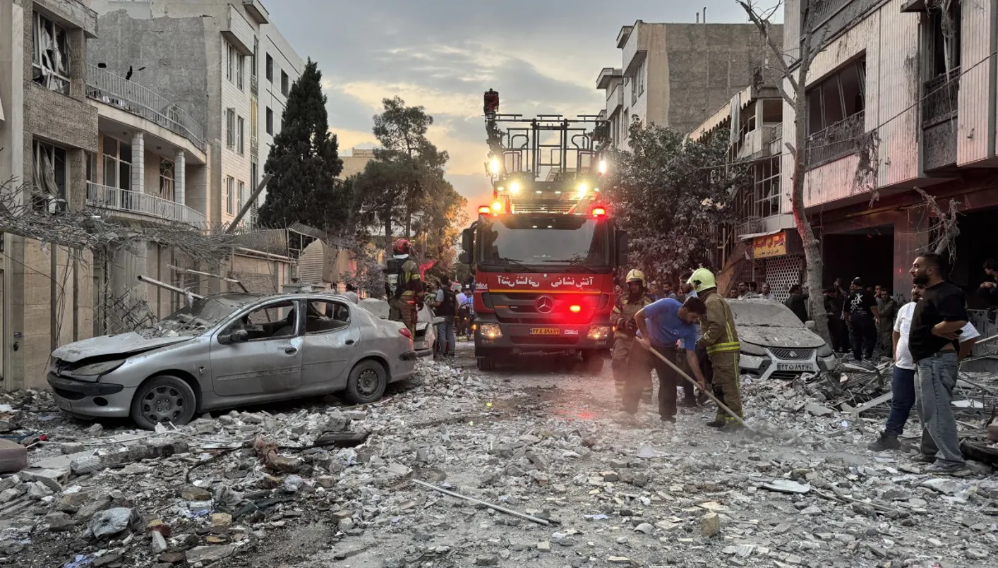 كيف نجحت إسرائيل في تعطيل قدرات أذرع إيران في المنطقة قبل تنفيذ الضربات ضدها؟ كيف نجحت إسرائيل في تعطيل قدرات أذرع إيران في المنطقة قبل تنفيذ الضربات ضدها؟