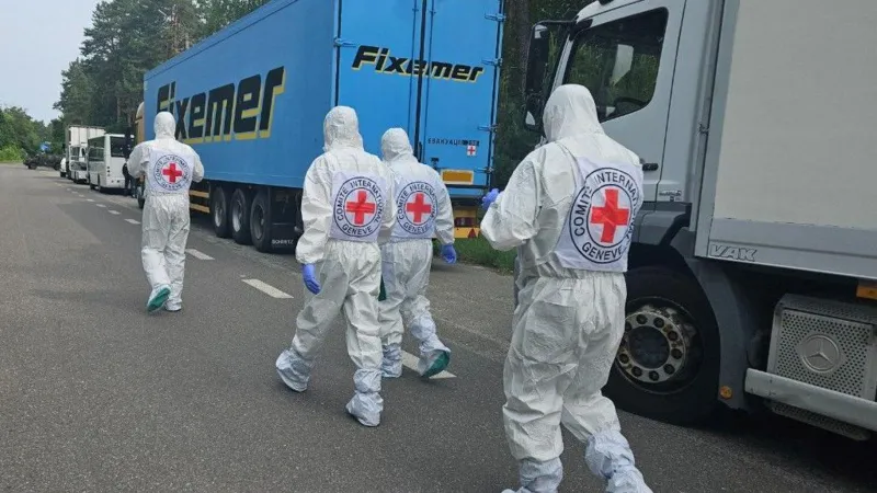 كييف تستعيد جثامين 1212 جنديًا أوكرانيًا مقابل 27 جنديًا روسيًا في صفقة تبادل. كييف تستعيد جثامين 1212 جنديًا أوكرانيًا مقابل 27 جنديًا روسيًا في صفقة تبادل.