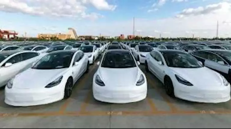 لأول مرة.. سيارات تسلا الأمريكية تتربع على قمة المبيعات في كوريا الجنوبية لهذا العام لأول مرة.. سيارات تسلا الأمريكية تتربع على قمة المبيعات في كوريا الجنوبية لهذا العام