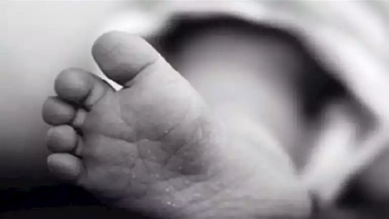 “لا أعرف مَن هو والد الطفل” .. قصة مراهقة وضعت مولودها في حمام مستشفى للسل “لا أعرف مَن هو والد الطفل” .. قصة مراهقة وضعت مولودها في حمام مستشفى للسل