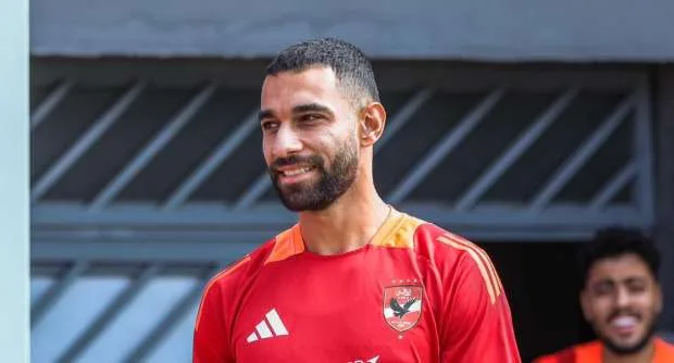 لا تفوتوا: هدية فيفا للأهلي، أزمة عمرو السولية وصفقة جديدة للزمالك! لا تفوتوا: هدية فيفا للأهلي، أزمة عمرو السولية وصفقة جديدة للزمالك!