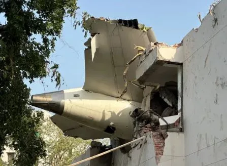 زيادة عدد ضحايا حادث تحطم طائرة في الهند إلى 270 شخصًا زيادة عدد ضحايا حادث تحطم طائرة في الهند إلى 270 شخصًا