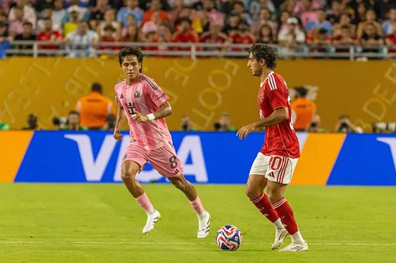 لاعب إنتر ميامي: كنا نستطيع الانتصار على الأهلي.. ومواجهة بورتو تعتبر حاسمة لاعب إنتر ميامي: كنا نستطيع الانتصار على الأهلي.. ومواجهة بورتو تعتبر حاسمة