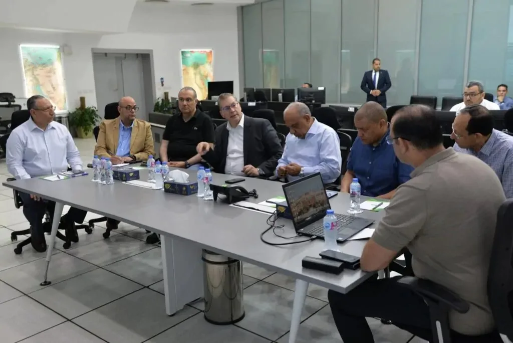 لتأمين خطة الطوارئ الصيفية.. وزيري الكهرباء والبترول يقومان بزيارة مركز التحكم الوطني في شبكة الغاز الطبيعي. لتأمين خطة الطوارئ الصيفية.. وزيري الكهرباء والبترول يقومان بزيارة مركز التحكم الوطني في شبكة الغاز الطبيعي.