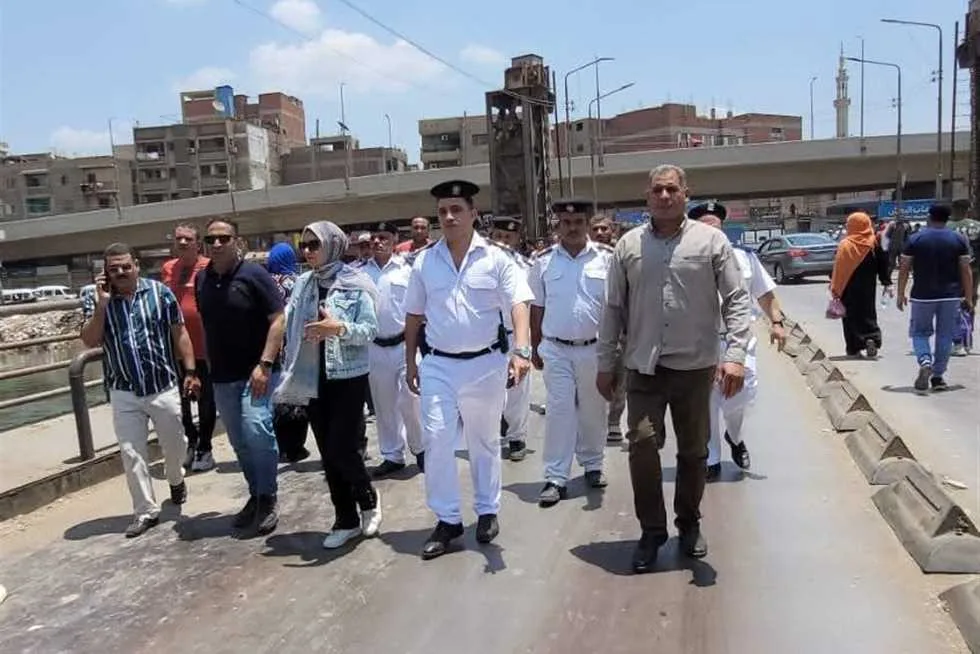 لتحقيق انسيابية الحركة المرورية.. نائبة محافظ القليوبية تقود حملة لإزالة الإشغالات في بنها لتحقيق انسيابية الحركة المرورية.. نائبة محافظ القليوبية تقود حملة لإزالة الإشغالات في بنها