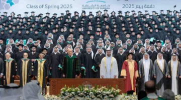 لحظة مؤلمة.. أم تتلقى شهادة ابنتها من جامعة الشارقة بعد رحيلها
