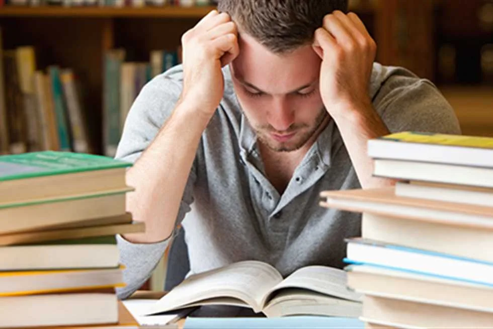 لطلاب الثانوية العامة: 8 أطعمة تعزّز التركيز وتحسّن أداءك الدراسي