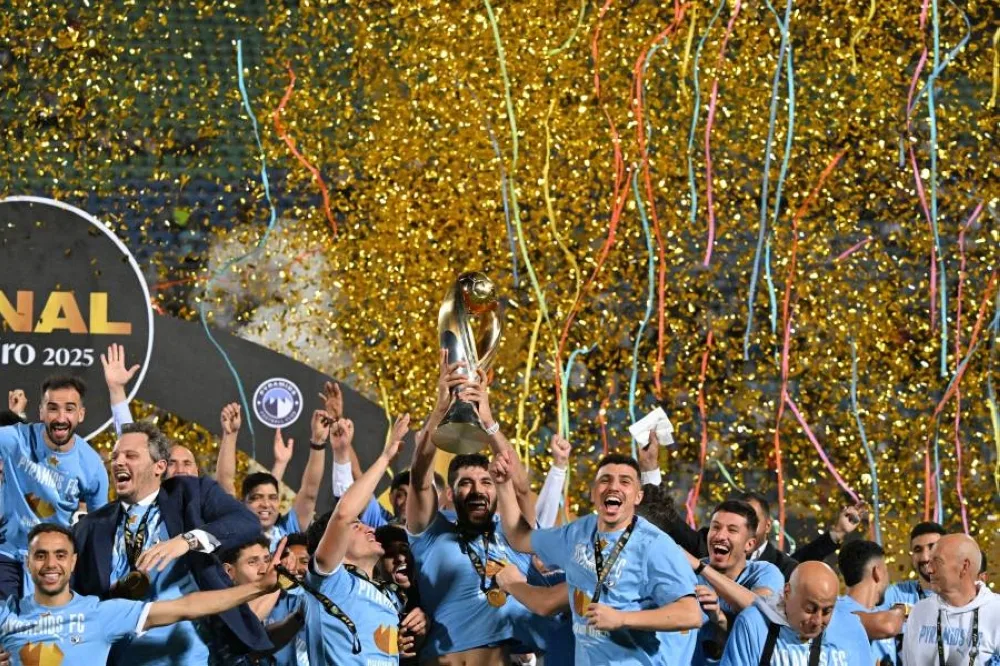 لقب تاريخي وفوائد كبيرة.. ما هي المكاسب التي حققها بيراميدز من فوزه بدوري أبطال إفريقيا؟