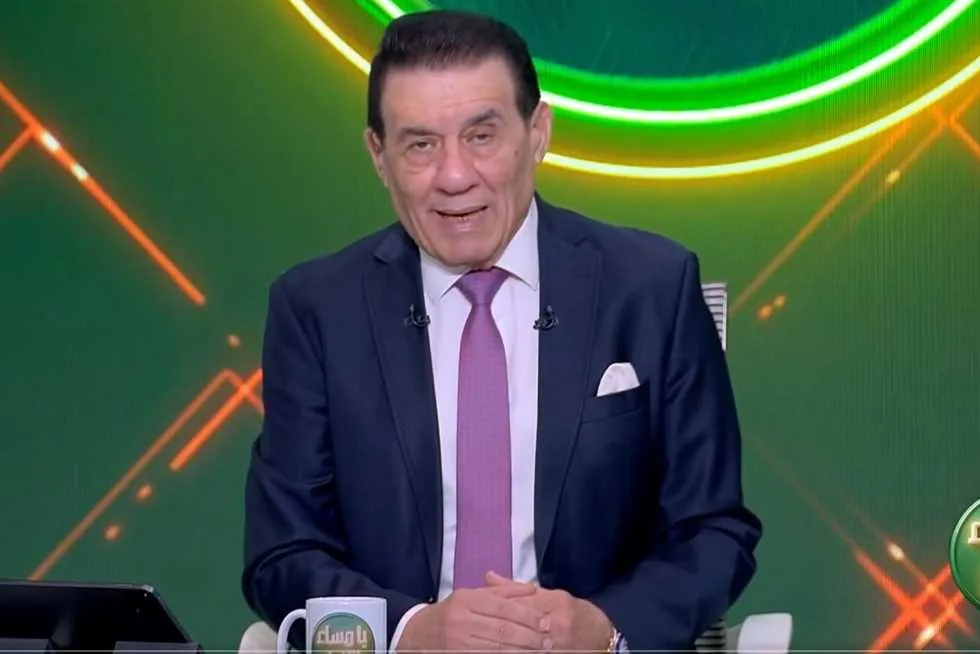 “لقطة غير مناسبة” .. مدحت شلبي يعبر عن انتقاده لسلوك نجم الأهلي ويستشهد بنادٍ الزمالك. “لقطة غير مناسبة” .. مدحت شلبي يعبر عن انتقاده لسلوك نجم الأهلي ويستشهد بنادٍ الزمالك.