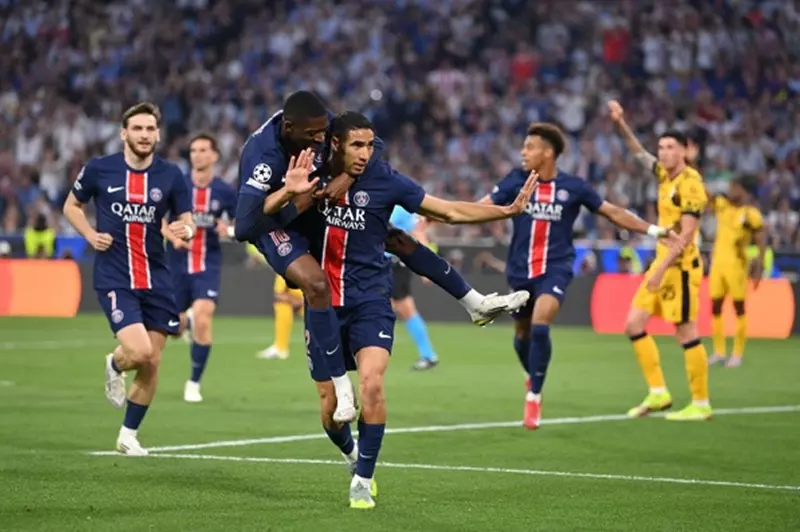 لماذا قدم حكيمي اعتذاره لجماهير إنتر بعد تسجيله الهدف في نهائي دوري أبطال أوروبا؟ لماذا قدم حكيمي اعتذاره لجماهير إنتر بعد تسجيله الهدف في نهائي دوري أبطال أوروبا؟