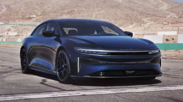لوسيد Air Sapphire: سيارة كهربائية فاخرة بقوة 1251 حصاناً