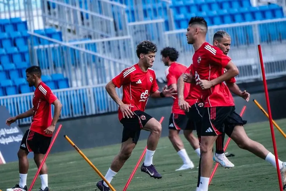 ليس إمام عاشور: إصابة في الأهلي قبل بطولة كأس العالم للأندية ليس إمام عاشور: إصابة في الأهلي قبل بطولة كأس العالم للأندية