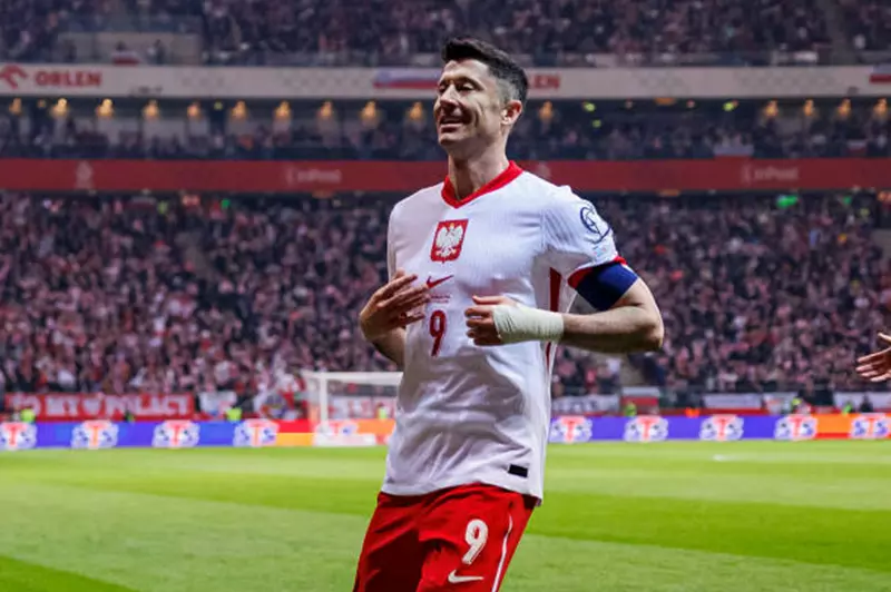ليفاندوفسكي يتوقف عن اللعب دولياً مع بولندا بسبب خلاف مع المدرب
