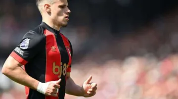 ليفربول يقترب من ضم ميلوس كيركيز لتعويض روبرتسون