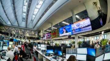 مؤشر سوق موسكو يسجل تراجعًا نسبته 0.01% عند الإغلاق