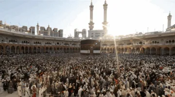 مئات الآلاف ينهون طواف الوداع ويختتمون موسم الحج