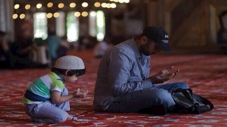 ما رأي الإفتاء في ذكر اسم الشخص خلال الدعاء في الصلاة؟ ما رأي الإفتاء في ذكر اسم الشخص خلال الدعاء في الصلاة؟
