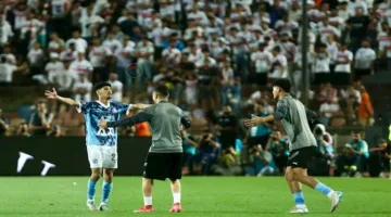 ماذا يحدث عند انتهاء الوقت الأساسي لمباراة الزمالك وبيراميدز بالتعادل؟