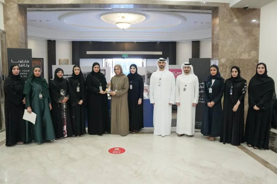 “مالية الشارقة” تستضيف قافلة الوثائق الرسمية “مالية الشارقة” تستضيف قافلة الوثائق الرسمية