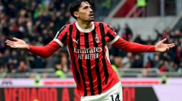 مانشستر سيتي يضم لاعب الوسط الهولندي رايندرس إلى صفوفه
