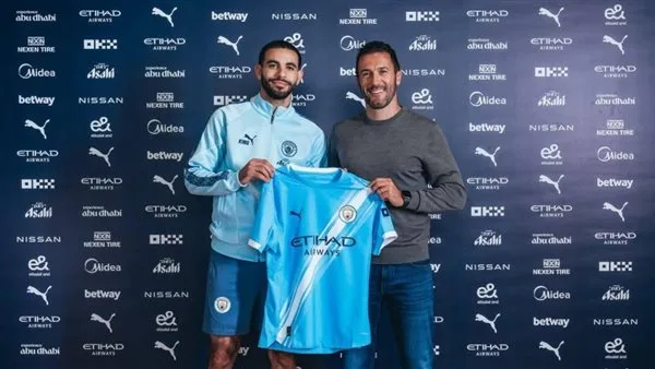 مانشستر سيتي يكشف عن أولى تعاقداته الصيفية بتوقيع عقد مع اللاعب الجزائري ريان آيت نوري. مانشستر سيتي يكشف عن أولى تعاقداته الصيفية بتوقيع عقد مع اللاعب الجزائري ريان آيت نوري.
