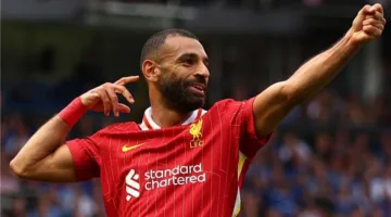 مانشستر يونايتد ينضم إلى المنافسة على بديل محمد صلاح ويقدم عرضه الأول