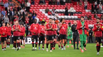 مانشستر يونايتد يواجه تحديات أكبر من مجرد غياب اللاعبين البارزين