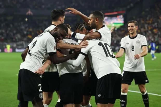 مبابي وتير شتيجن ضمن التشكيلة الرسمية لمباراة ألمانيا وفرنسا في دوري أمم أوروبا