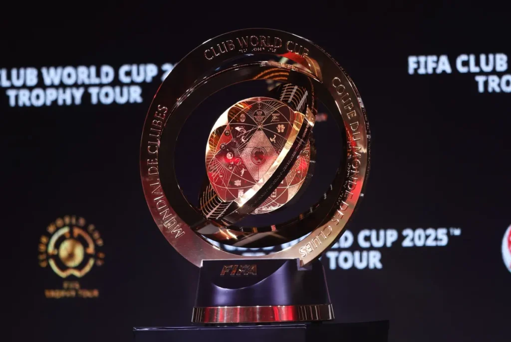 مباراة مثيرة بين ميسي والشحات: من سيكسر هيمنة رونالدو على كأس العالم للأندية؟ مباراة مثيرة بين ميسي والشحات: من سيكسر هيمنة رونالدو على كأس العالم للأندية؟