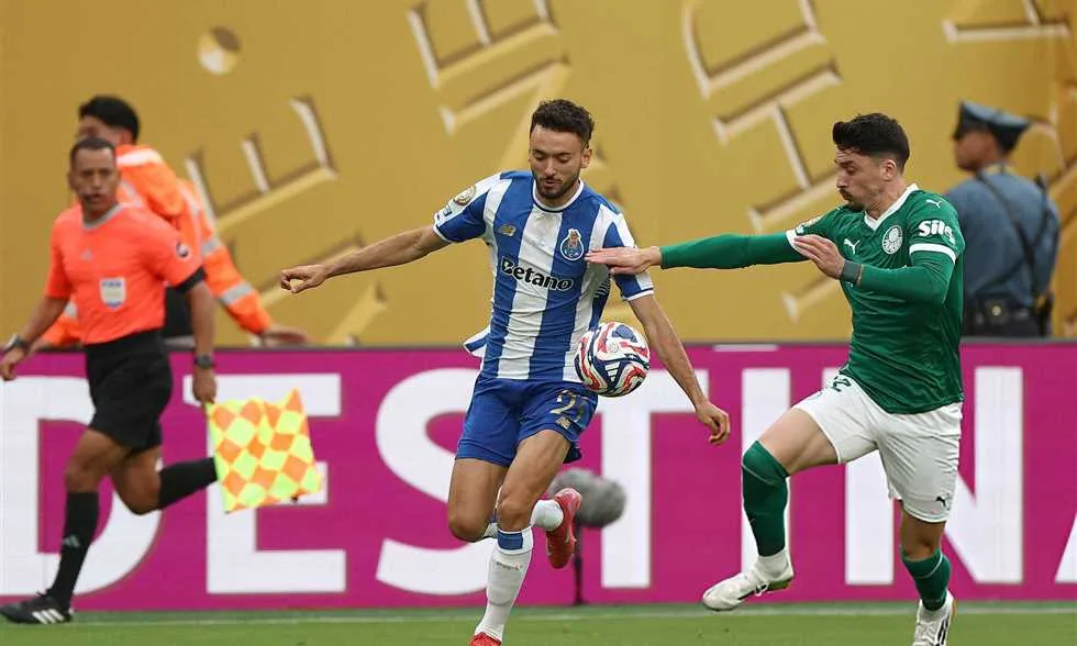 مباشر: الأهلي يواجه بالميراس (0)-(0) بورتو.. إستيفاو يضيع الفرصة الأولى مباشر: الأهلي يواجه بالميراس (0)-(0) بورتو.. إستيفاو يضيع الفرصة الأولى