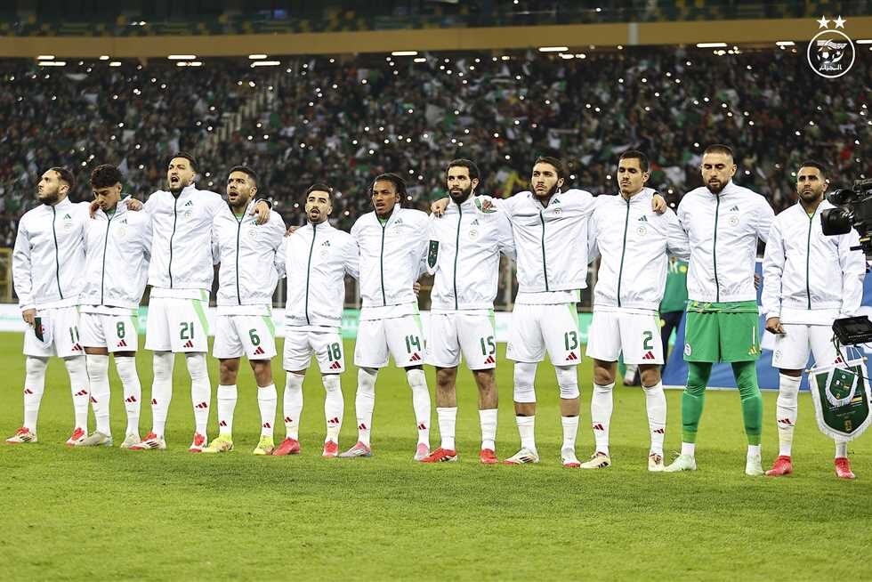 متابعة لحظية: المباراة الودية بين الجزائر والسويد (0-0) مباشرة الآن متابعة لحظية: المباراة الودية بين الجزائر والسويد (0-0) مباشرة الآن