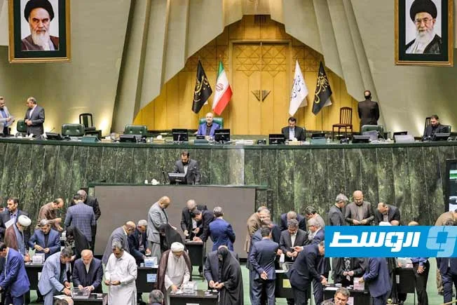 مجلس الشورى الإيراني يوافق على تعيين زاده في منصب وزير الاقتصاد مجلس الشورى الإيراني يوافق على تعيين زاده في منصب وزير الاقتصاد