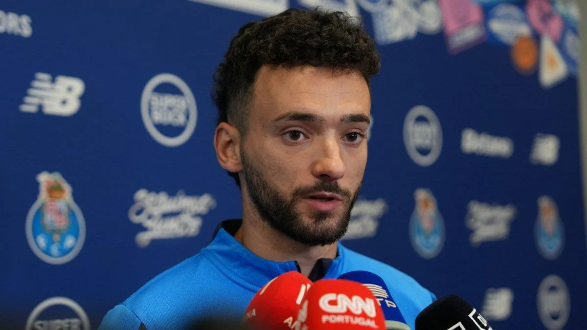 مجموعة الأهلي | لاعب بورتو بعد التعادل مع بالميراس: يجب أن نكون أكثر حذرًا أمام ميسي مجموعة الأهلي | لاعب بورتو بعد التعادل مع بالميراس: يجب أن نكون أكثر حذرًا أمام ميسي