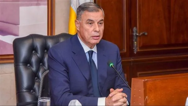 محافظ الإسكندرية ي instruct بتحسين نظام الإنارة وإجراء الصيانة الدورية للشبكات والأعمدة الكهربائية. محافظ الإسكندرية ي instruct بتحسين نظام الإنارة وإجراء الصيانة الدورية للشبكات والأعمدة الكهربائية.