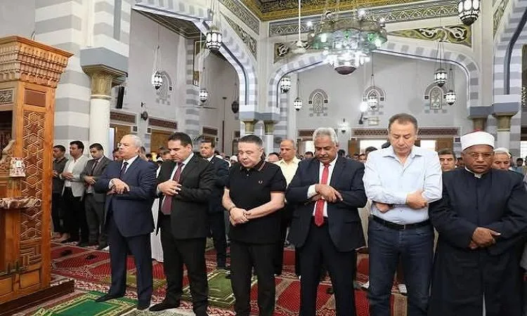 محافظ البحر الأحمر يؤدي صلاة عيد الأضحى في مسجد عبد المنعم رياض محافظ البحر الأحمر يؤدي صلاة عيد الأضحى في مسجد عبد المنعم رياض
