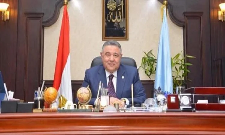 محافظ البحر الأحمر يعلن عن حالة التأهب القصوى في المستشفيات وهيئة الإسعاف محافظ البحر الأحمر يعلن عن حالة التأهب القصوى في المستشفيات وهيئة الإسعاف