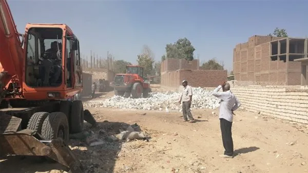 محافظ الجيزة: تنفيذ إزالة لـ 13 حالة إنشاء غير قانوني على أراضي الدولة في كرداسة محافظ الجيزة: تنفيذ إزالة لـ 13 حالة إنشاء غير قانوني على أراضي الدولة في كرداسة