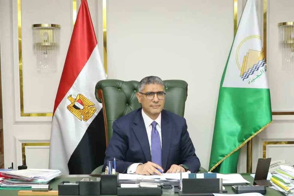 محافظ الجيزة يجتمع لمناقشة التحضيرات الأخيرة لامتحانات الثانوية العامة محافظ الجيزة يجتمع لمناقشة التحضيرات الأخيرة لامتحانات الثانوية العامة