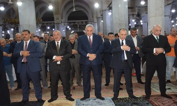 محافظ الغربية يؤدي صلاة عيد الأضحى في مسجد السيد البدوي ويقدم التهاني للجمهور محافظ الغربية يؤدي صلاة عيد الأضحى في مسجد السيد البدوي ويقدم التهاني للجمهور