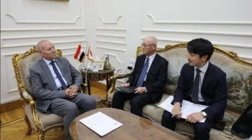محافظ القاهرة يتناقش مع السفير الياباني حول فرص التعاون في مجالات متعددة