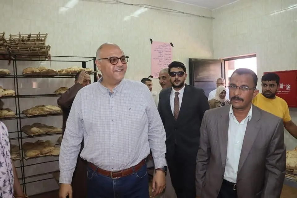 محافظ القليوبية ي inaugurates a new semi-automated bakery to serve residents of the social housing in Al Khanka. محافظ القليوبية ي inaugurates a new semi-automated bakery to serve residents of the social housing in Al Khanka.