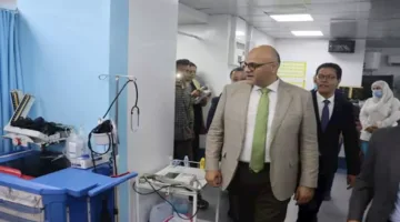 محافظ القليوبية يتفقد مستشفيات بنها لتهنئتها بمناسبة العيد (صور)
