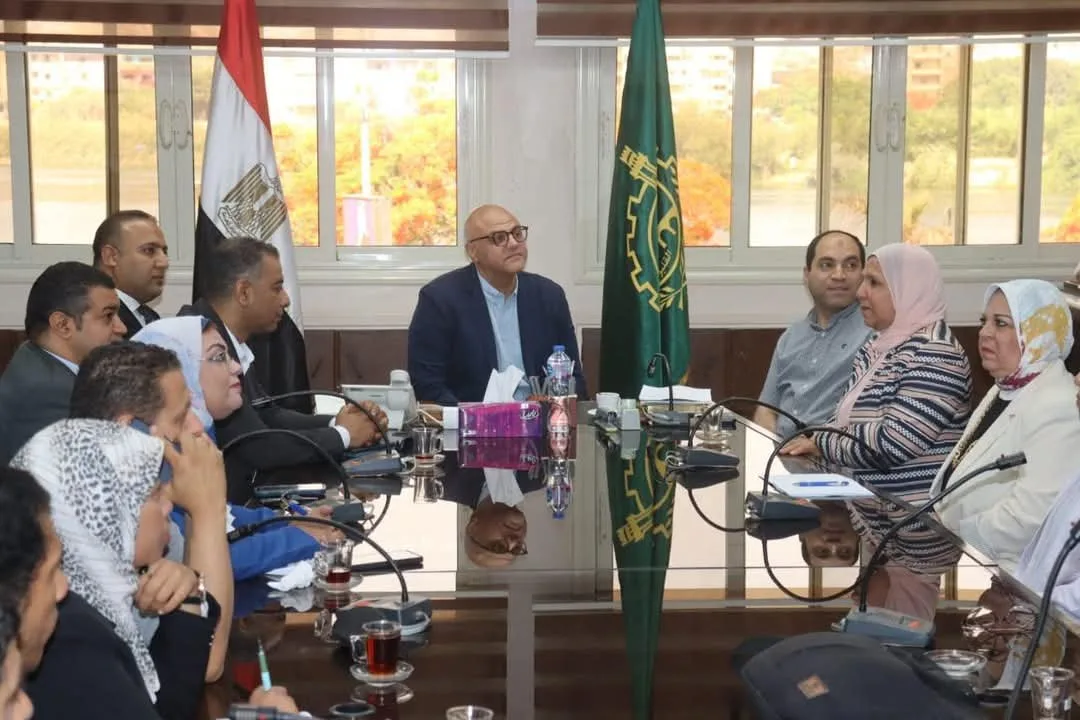 محافظ القليوبية يجتمع بممثلي اتحاد “بشبابها” من وزارة الشباب والرياضة محافظ القليوبية يجتمع بممثلي اتحاد “بشبابها” من وزارة الشباب والرياضة