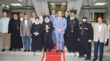 محافظ القليوبية يستقبل الأنبا مكسيموس مطران بنها وقويسنا لمناسبة عيد الأضحى المبارك