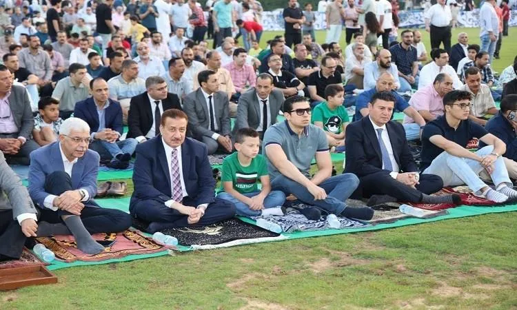 محافظ المنوفية يشارك في صلاة عيد الأضحى بمناسبة القربان في نادي شبين الكوم محافظ المنوفية يشارك في صلاة عيد الأضحى بمناسبة القربان في نادي شبين الكوم