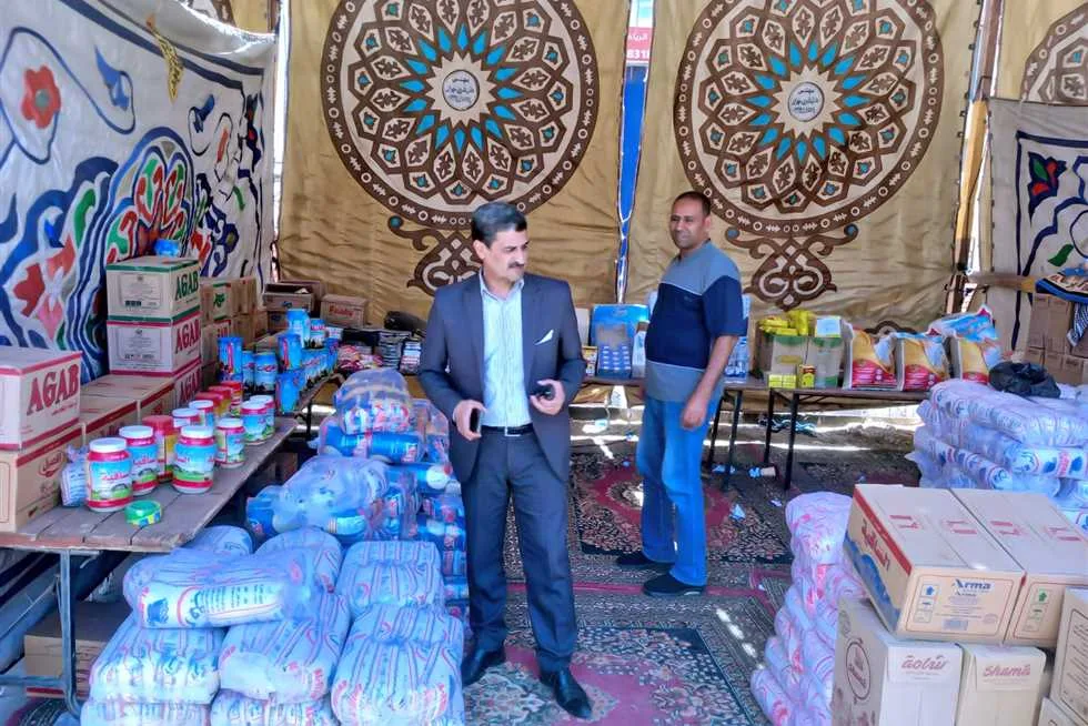 محافظ سوهاج يقرر تمديد فعالية “سوق اليوم الواحد” في أخميم خلال أول أيام عيد الأضحى. محافظ سوهاج يقرر تمديد فعالية “سوق اليوم الواحد” في أخميم خلال أول أيام عيد الأضحى.